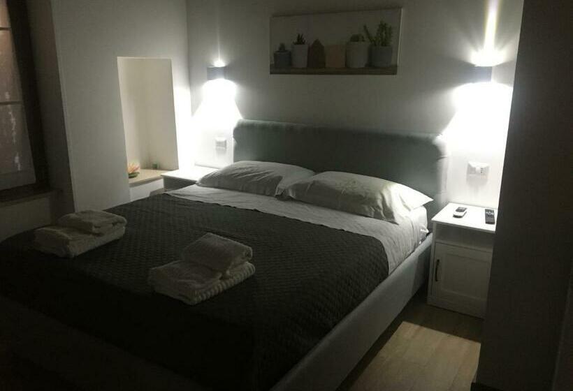 پانسیون Largo Otranto Guest House