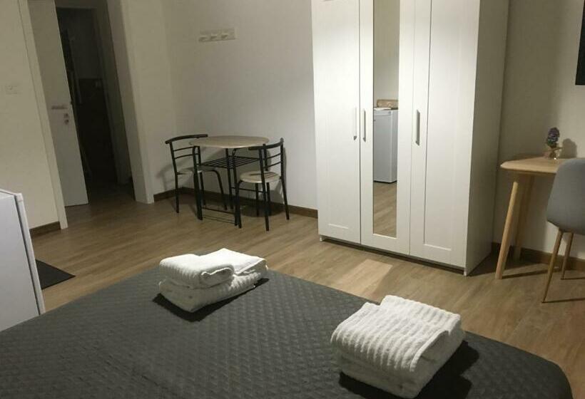 پانسیون Largo Otranto Guest House