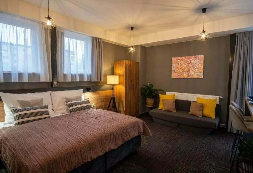 Majatalo Penzión Mamut Revúca