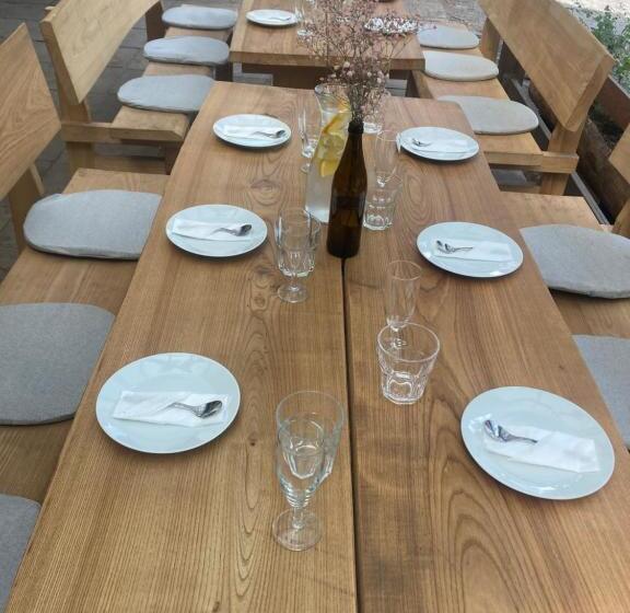 Pensjonat Penzion A Restaurace Kamínek