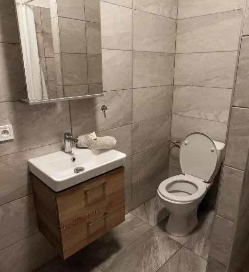 پانسیون Penzion A Restaurace Kamínek