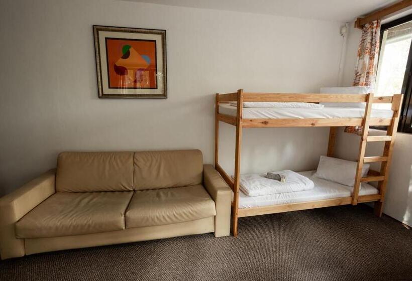 Pensjonat Penzion A Restaurace Kamínek