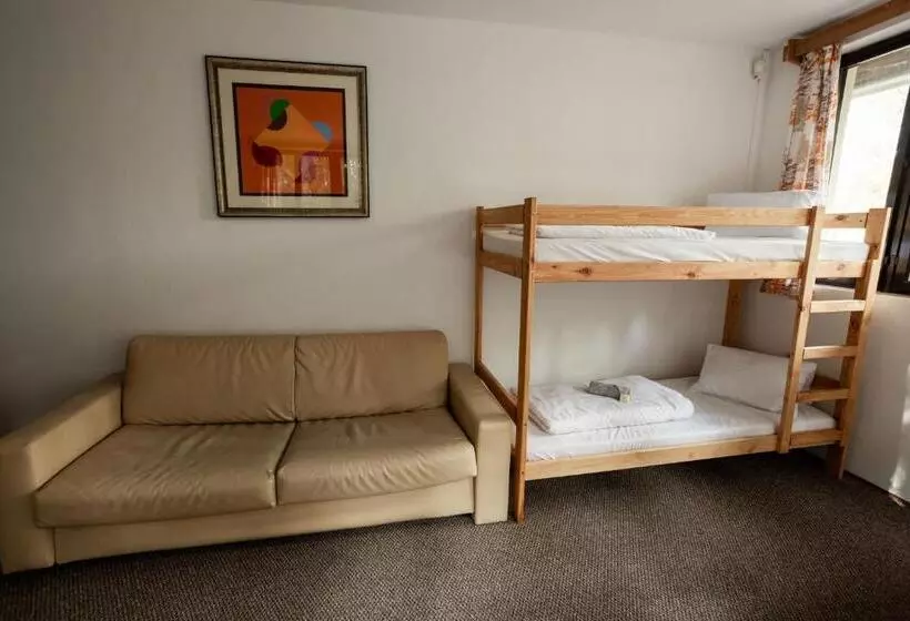 پانسیون Penzion A Restaurace Kamínek