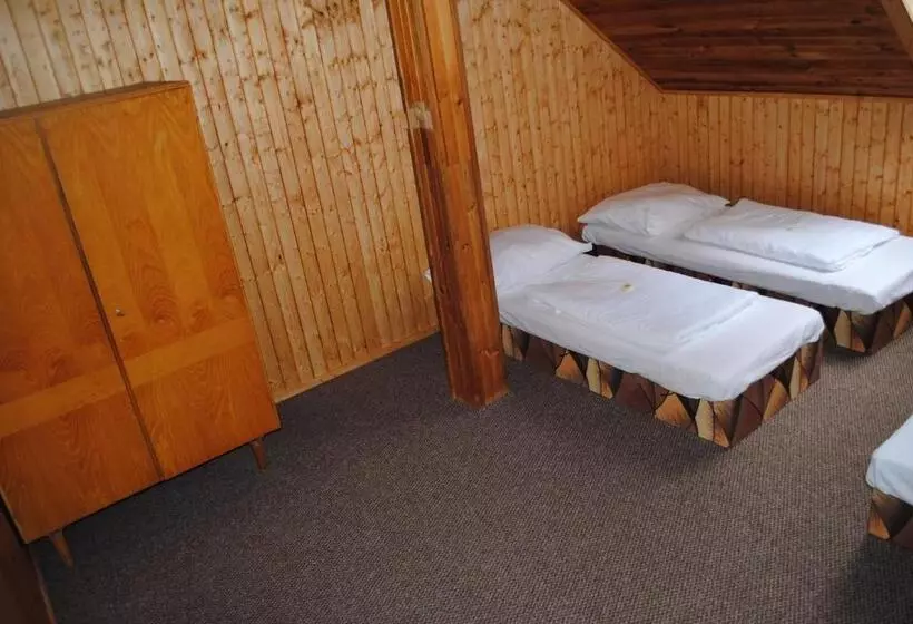 پانسیون Penzion A Restaurace Kamínek