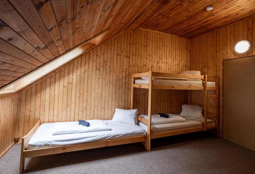 Pensjonat Penzion A Restaurace Kamínek