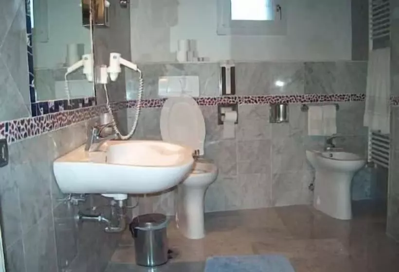 Antica Corte Hotel Residence Di Charme Ferrara