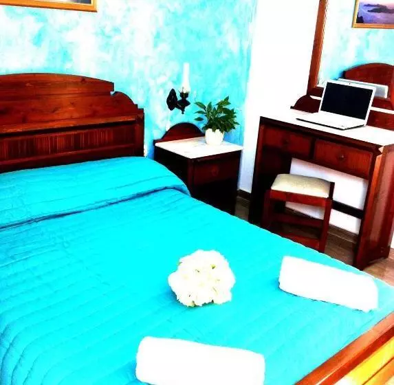 Emmanouela Studios & Villas