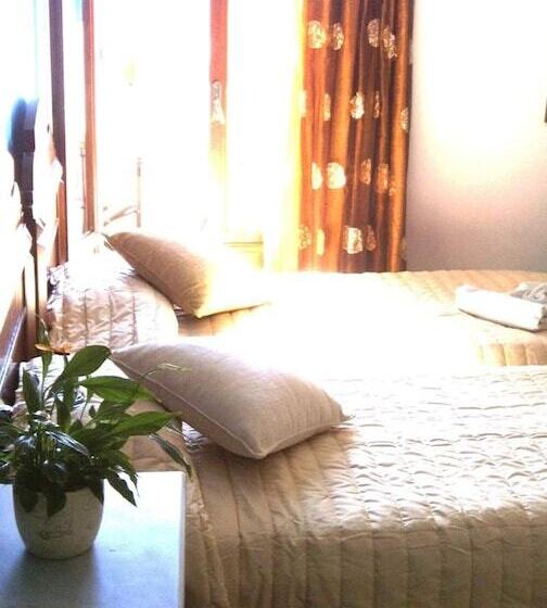 Emmanouela Studios & Villas