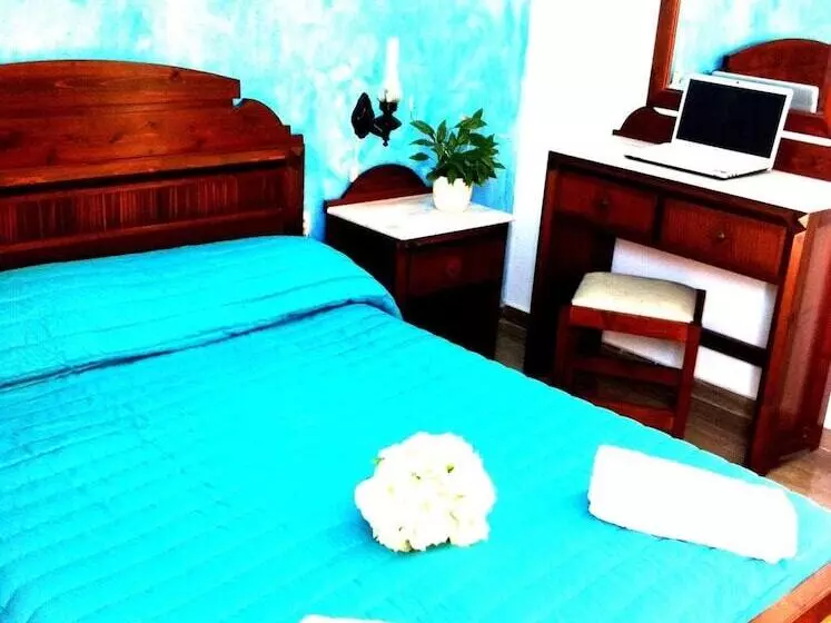 Emmanouela Studios & Villas