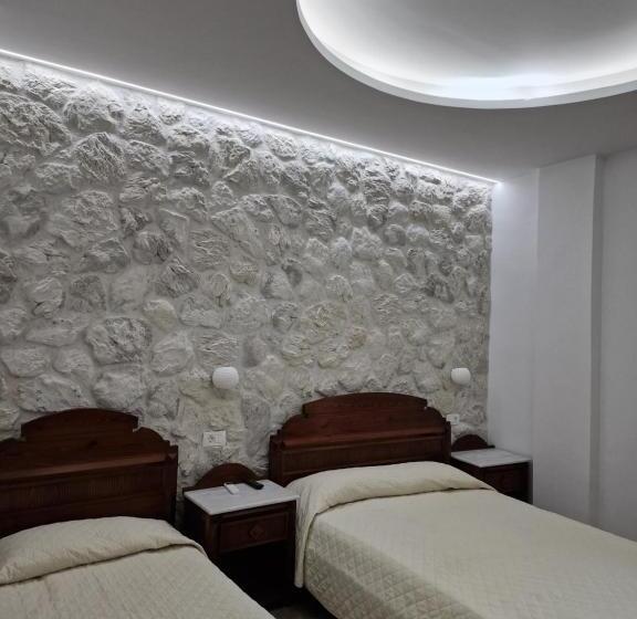 Emmanouela Studios & Villas