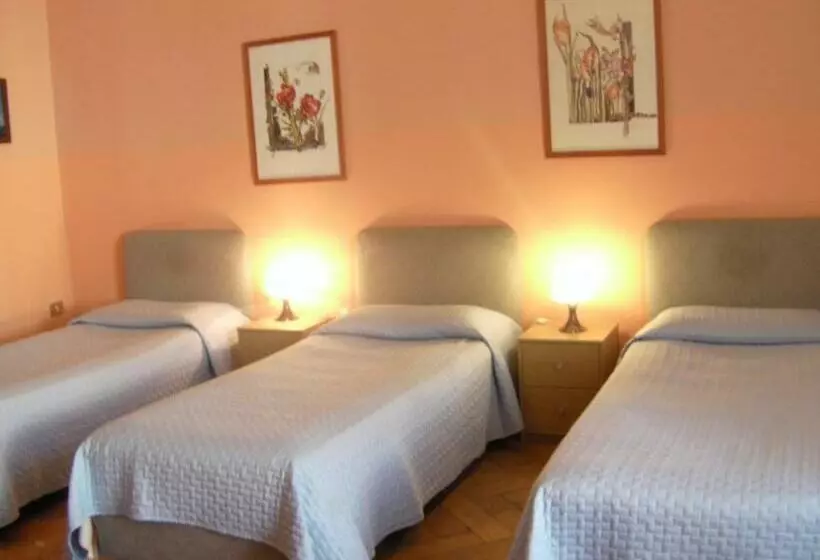 مسافرخانه Affittacamere Alla Stazione