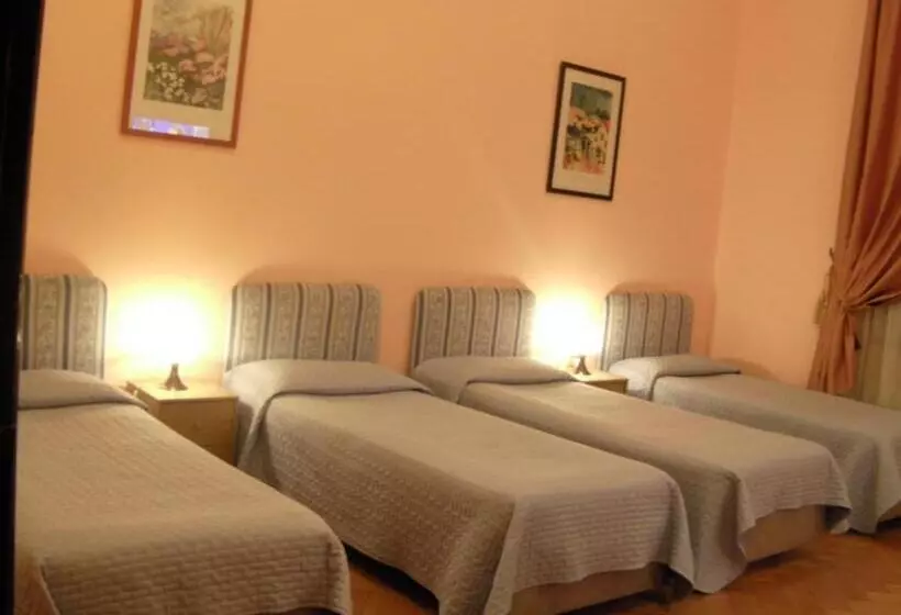 مسافرخانه Affittacamere Alla Stazione