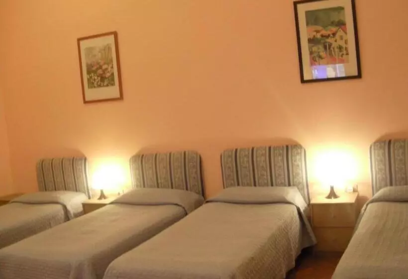 مسافرخانه Affittacamere Alla Stazione