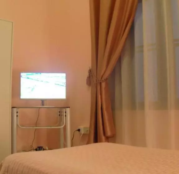 مسافرخانه Affittacamere Alla Stazione