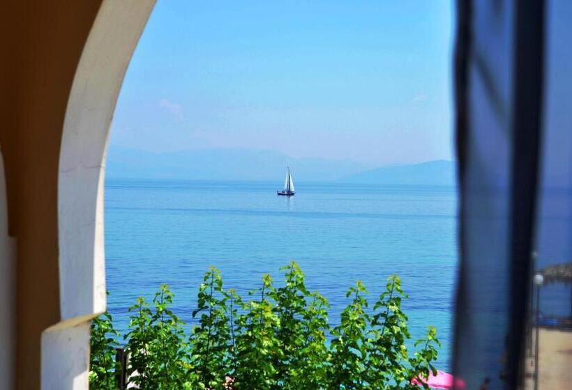 Отель Eros Beach