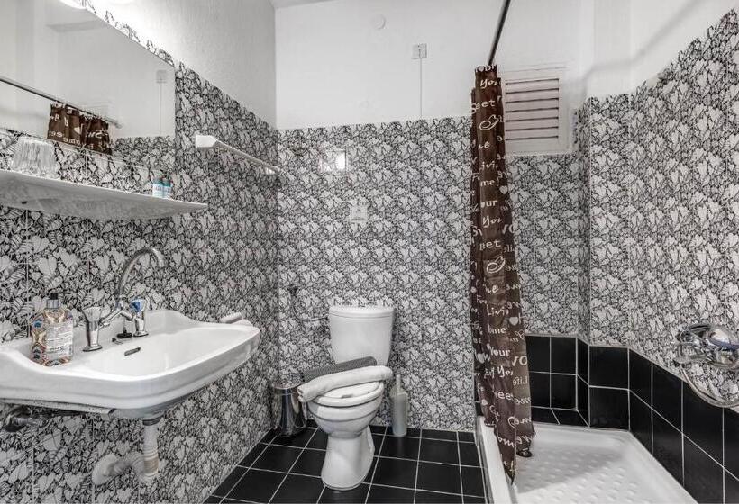 Отель Eros Beach