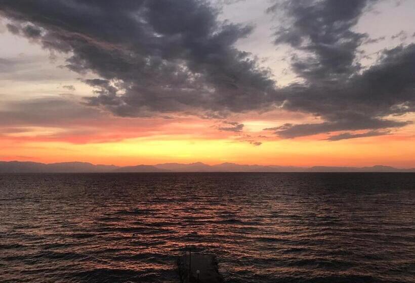 Отель Eros Beach