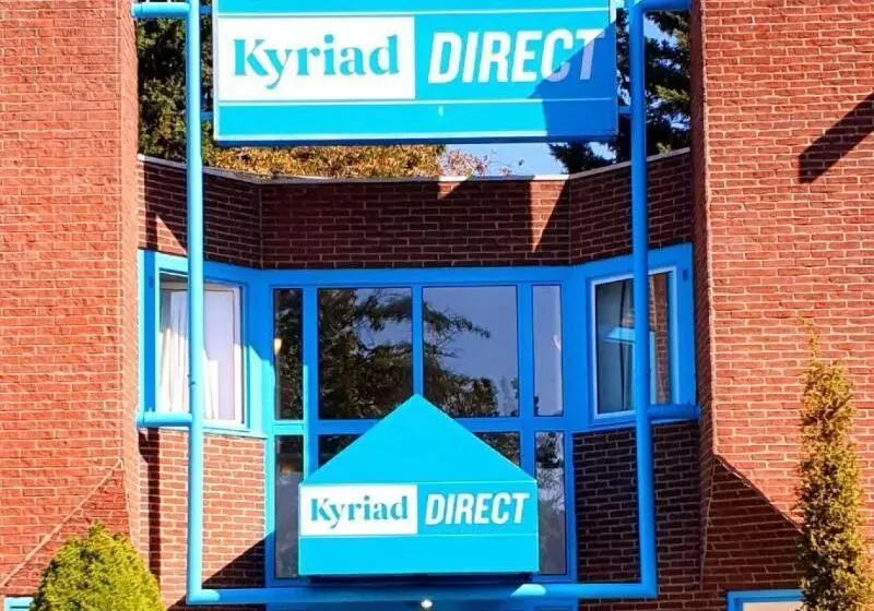 هتل Hôtel Du Stade Ex Kyriad Direct Lille Est Stade Pierre Mauroy