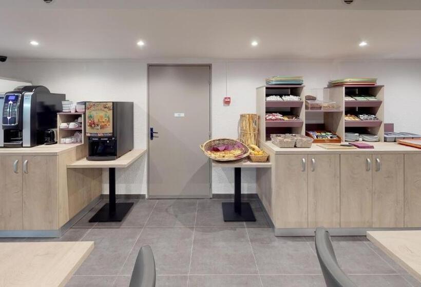 هتل Hôtel Du Stade Ex Kyriad Direct Lille Est Stade Pierre Mauroy