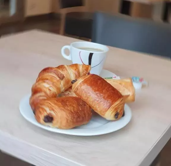 Hotel Hôtel Du Stade Ex Kyriad Direct Lille Est Stade Pierre Mauroy