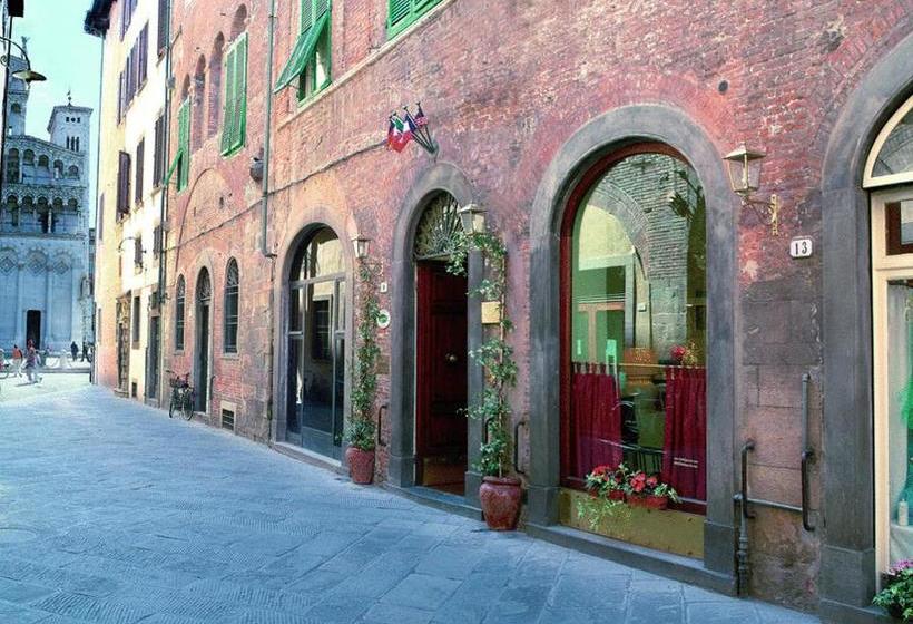 هتل Piccolo Puccini