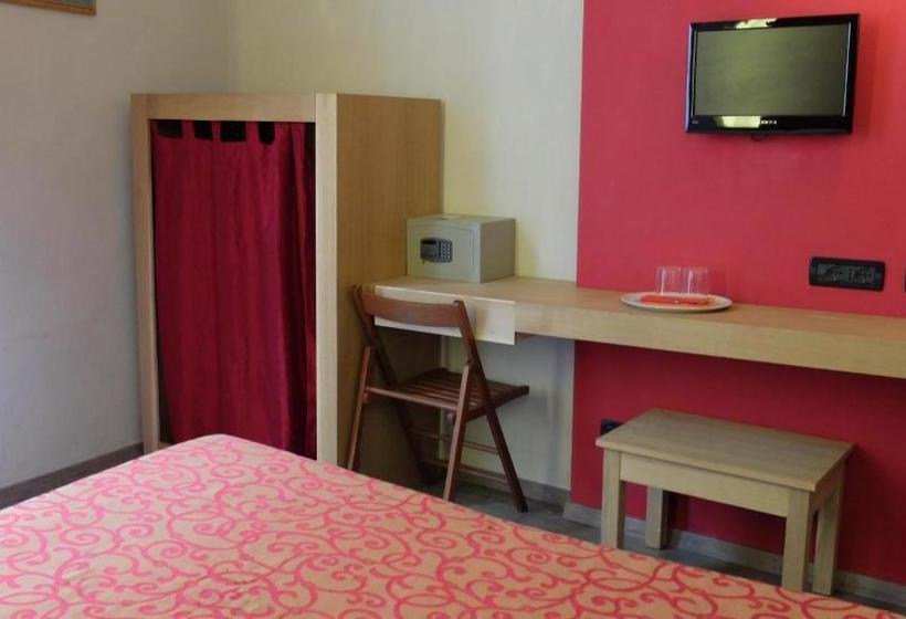 هتل Piccolo Puccini