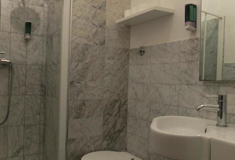 هتل Piccolo Puccini