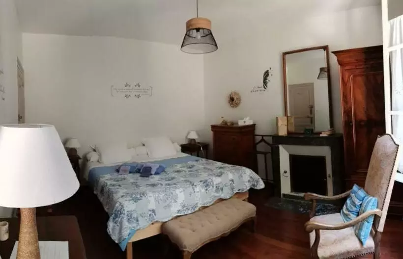 Aamiaismajoitus (B&B) Chambres D Hôtes Villa Alexina