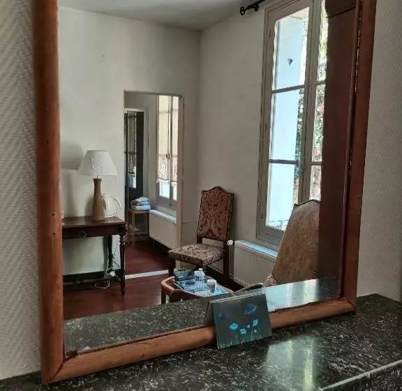 Aamiaismajoitus (B&B) Chambres D Hôtes Villa Alexina