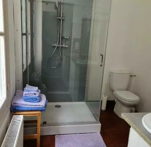 Aamiaismajoitus (B&B) Chambres D Hôtes Villa Alexina