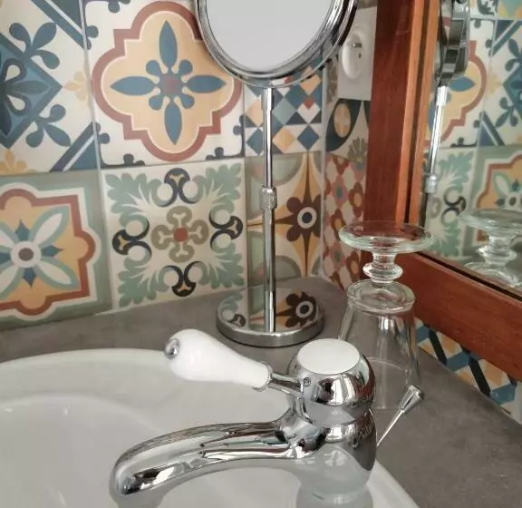 Aamiaismajoitus (B&B) Chambres D Hôtes Villa Alexina