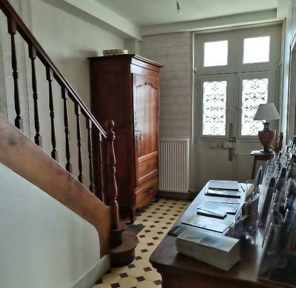 住宿加早餐  Chambres D Hôtes Villa Alexina