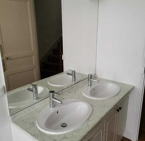 住宿加早餐  Chambres D Hôtes Villa Alexina