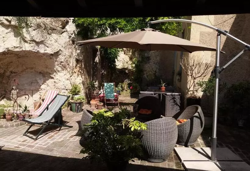 Aamiaismajoitus (B&B) Chambres D Hôtes Villa Alexina