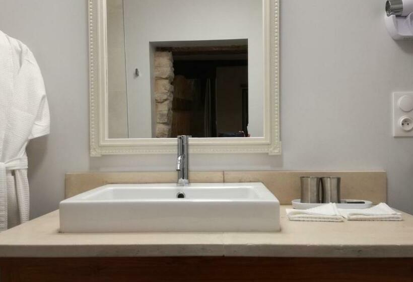 تختخواب و صبحانه L Antre Ami