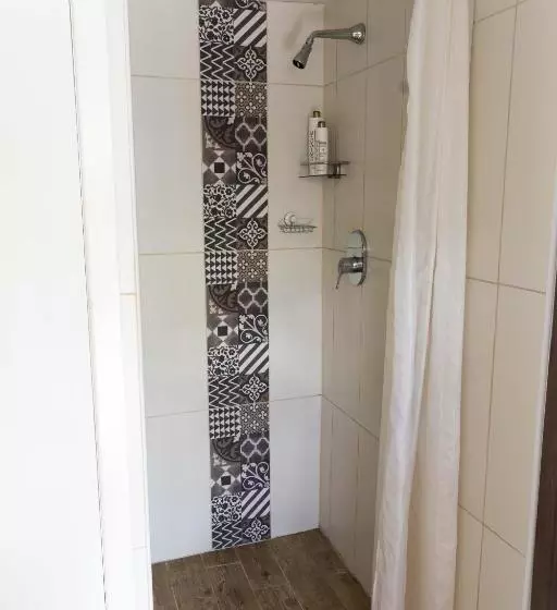 Aamiaismajoitus (B&B) Medieval Hamlet Malpertus