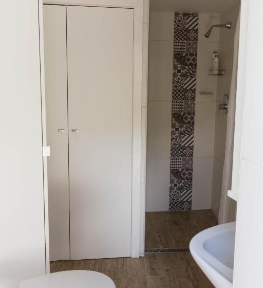 ベッドアンドブレックファースト Medieval Hamlet Malpertus