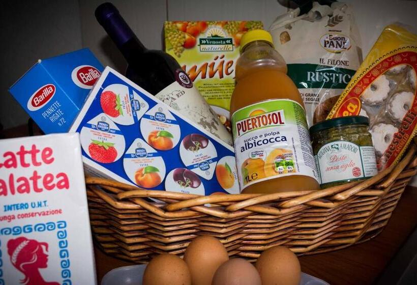 ベッドアンドブレックファースト Medieval Hamlet Malpertus