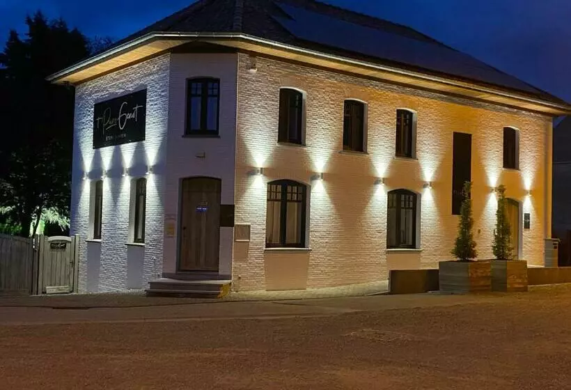 Aamiaismajoitus (B&B) T Pure Genot