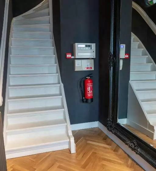 هتل Stadslogement Hoogend