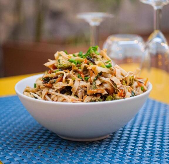 膳宿费 Comme A La Maison