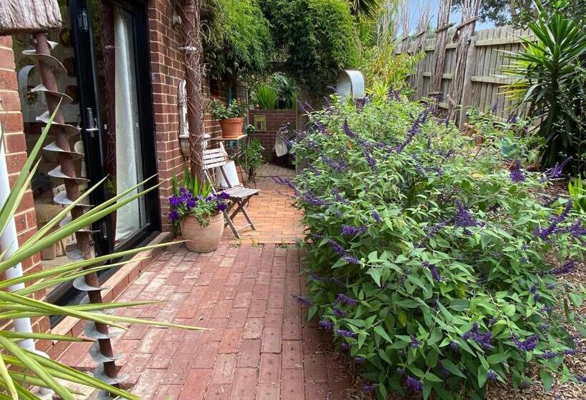 ベッドアンドブレックファースト The Studio