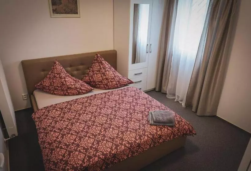 Hotelli Apartment Faraon