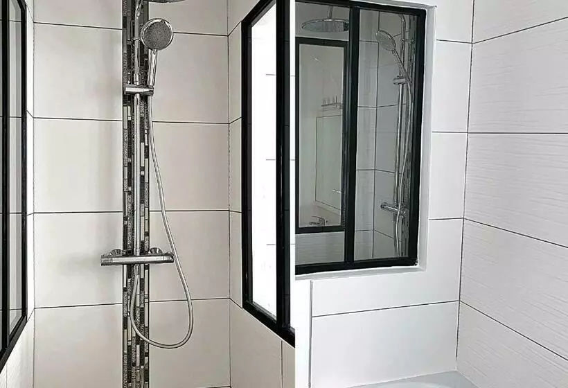 ペンション Coliving Tout Confort  Loos Les Lille Maison Partagee 7 Chambres 5 Sdb 6wc Loos Les Lille