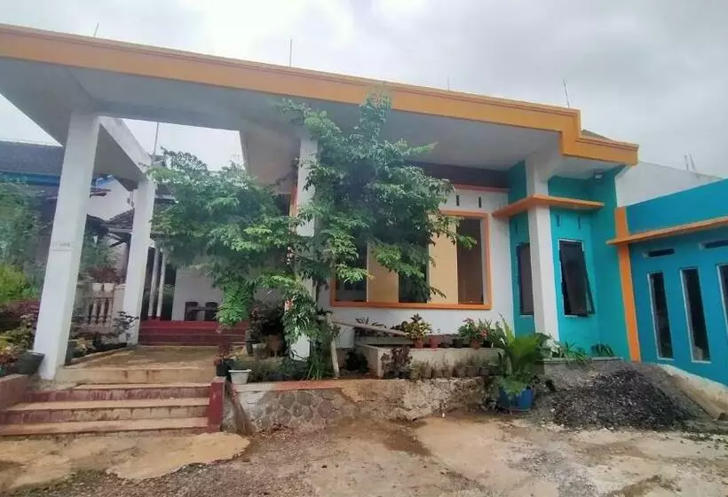 پانسیون Guest House Syari Ah Sekar Manganti Mitra Aqsa