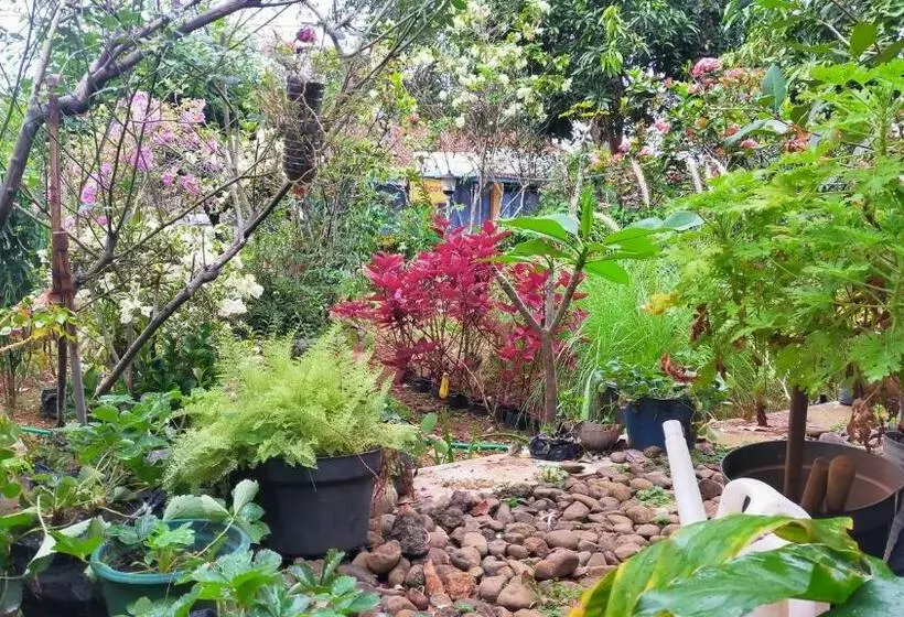 پانسیون Guest House Syari Ah Sekar Manganti Mitra Aqsa