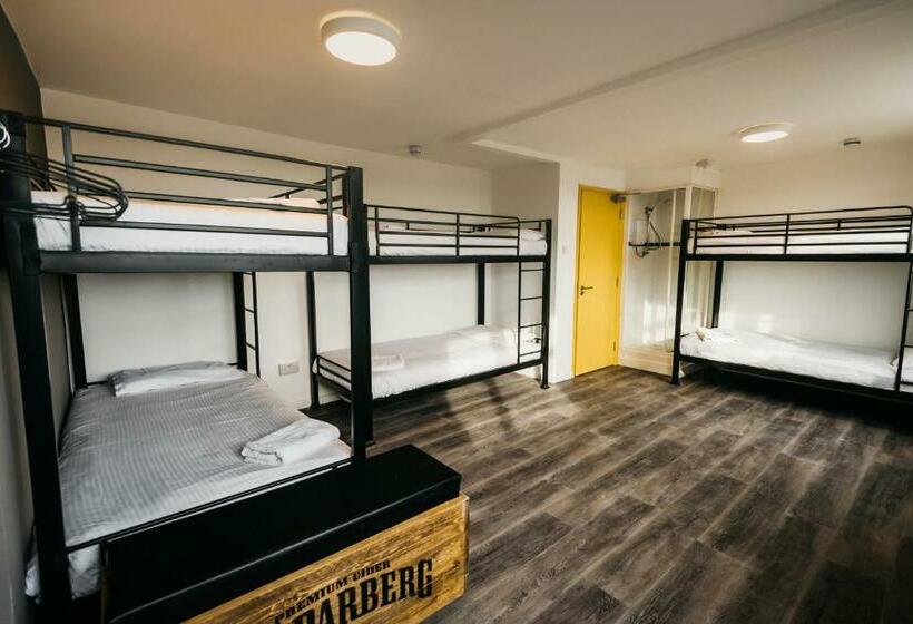 Cămin Mordon Bar And Lodge