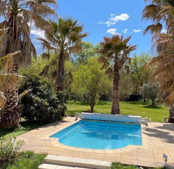 צימר Chéz Robert & Coby