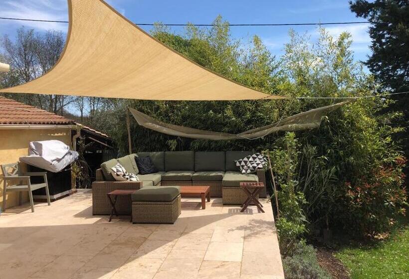 צימר Chéz Robert & Coby