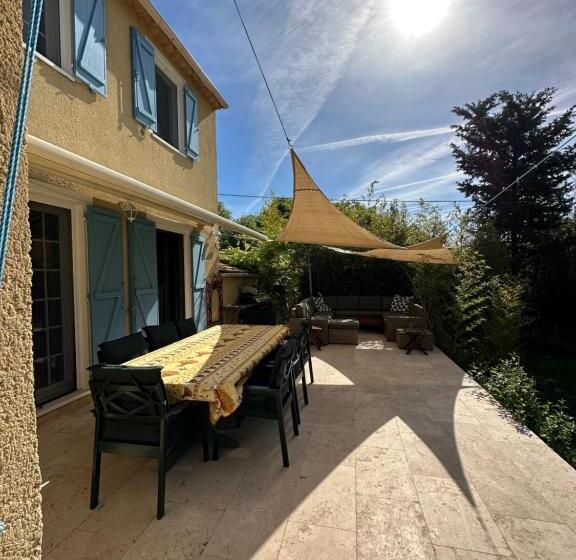 צימר Chéz Robert & Coby